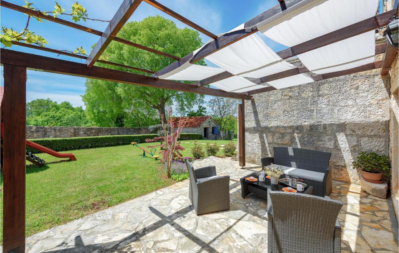 Cozy Home In Pamici With Kitchen Exterior foto