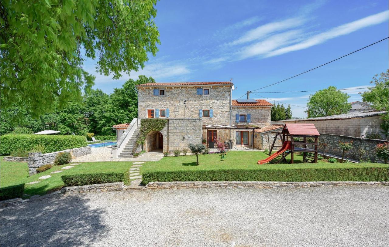 Cozy Home In Pamici With Kitchen Exterior foto