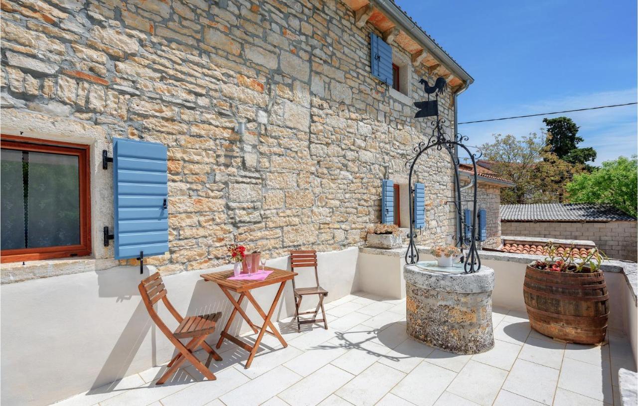 Cozy Home In Pamici With Kitchen Exterior foto
